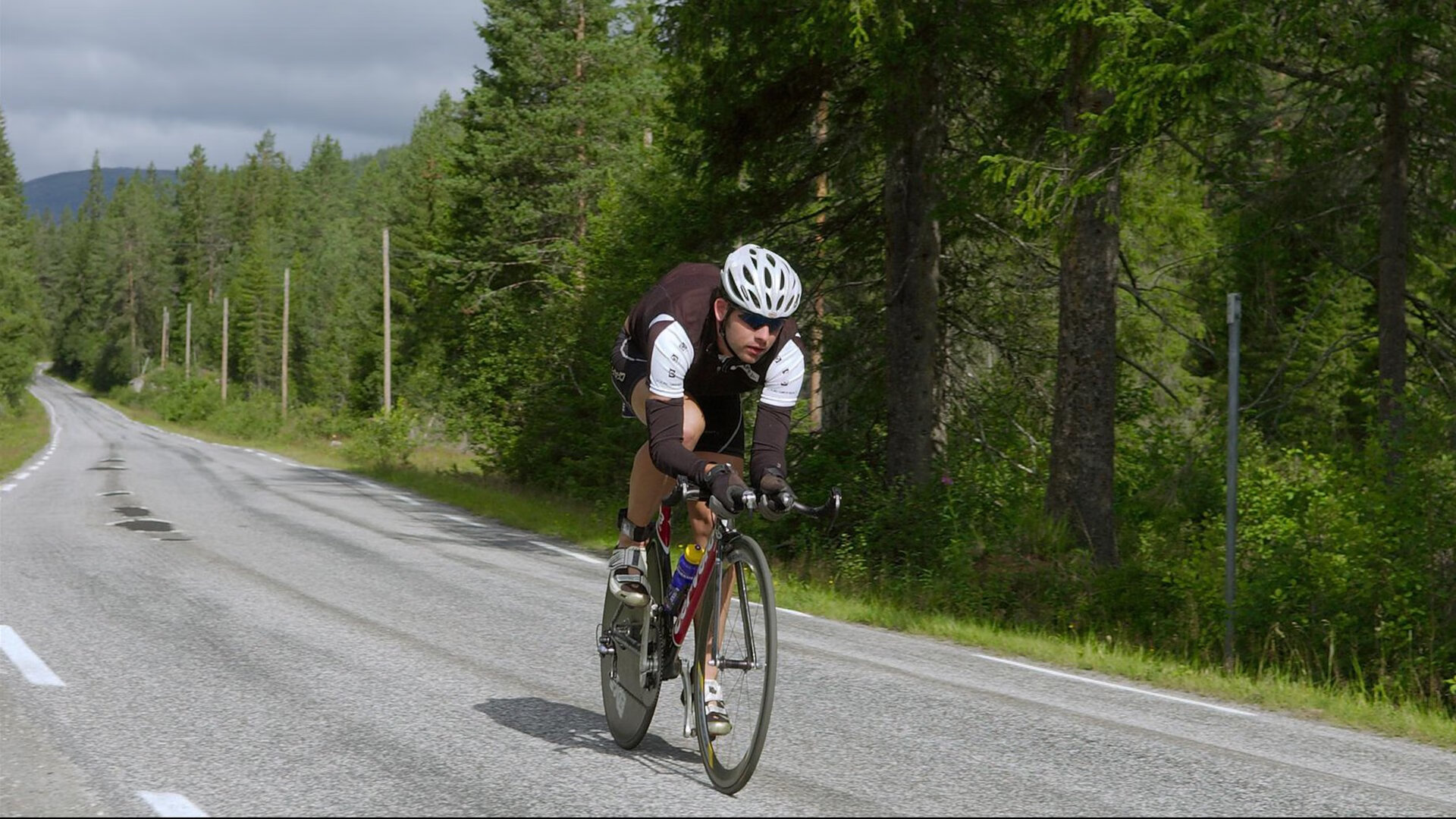 中立代表队B表现出色引发媒体关注